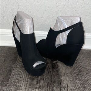 Elegant Black Wedge Peep-Toe Shoes- NWOT